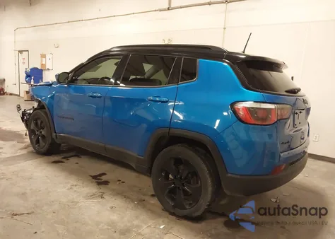 2018 Jeep Compass Altitude 4X4 из США, поврежденный, VIN 3C4NJDBB5JT298929